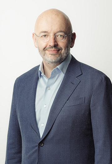 img_KONE-Singapore-Peter-Bakker-360x527