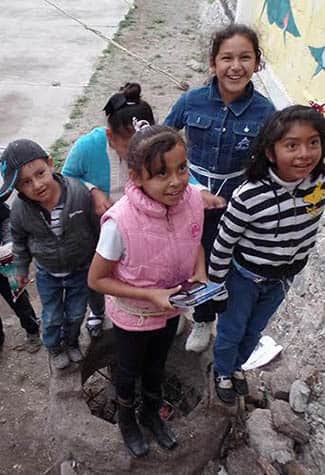 L'ART CONTRE LA VIOLENCE. LES ENFANTS MEXICAINS PARTICIPENT AU PROJET XICO ARTE, SOUTENU PAR LA FONDATION.