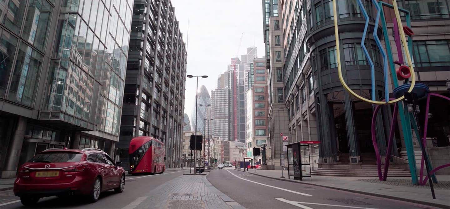 img_KONE-Keeping-society-running-01-hero-overlay